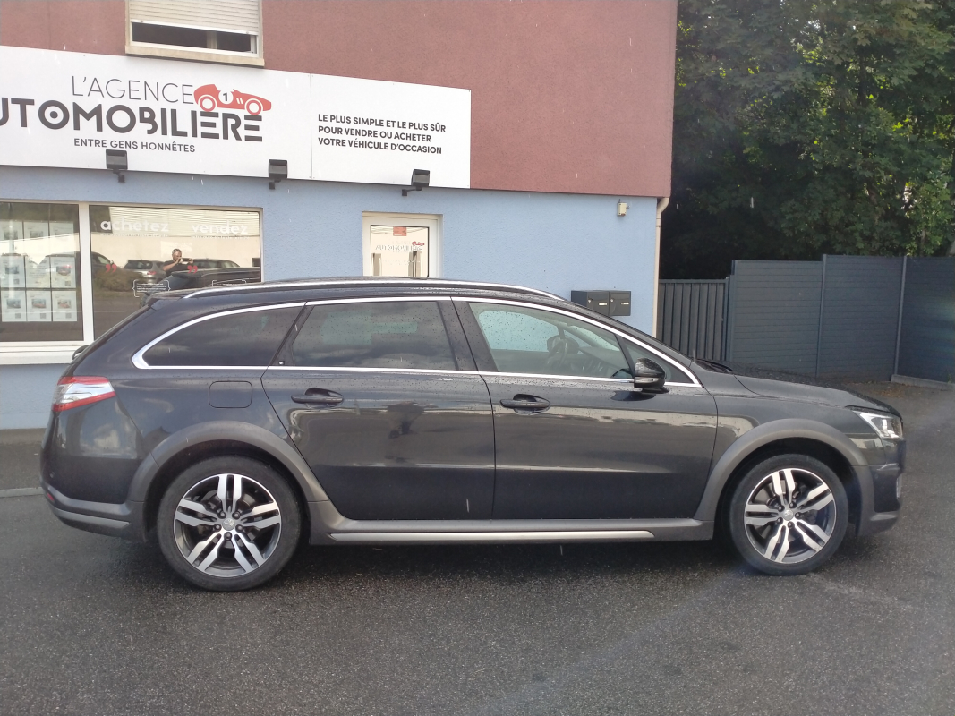 Peugeot 508 — 8