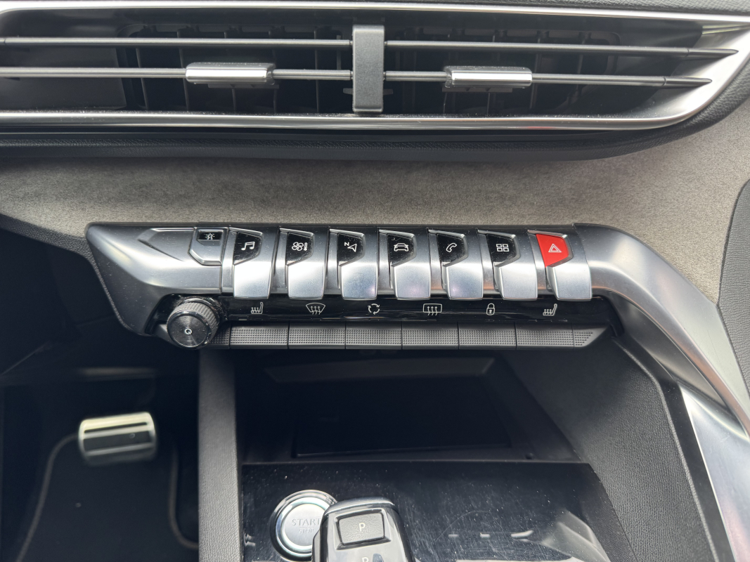 Peugeot 3008 — 24