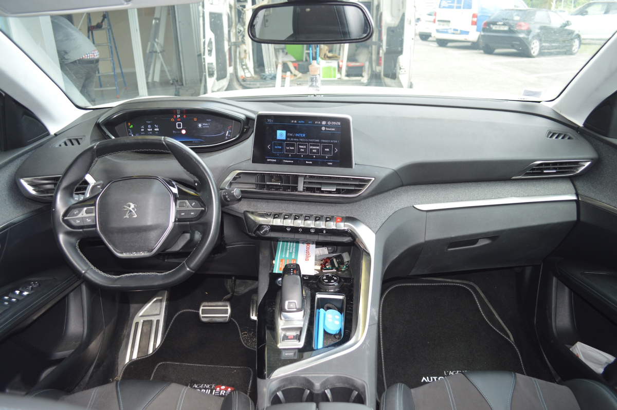 Peugeot 3008 — 9