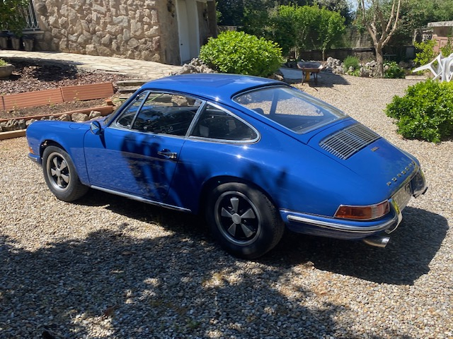 Porsche 911 — 4