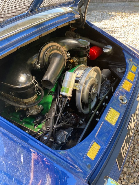 Porsche 911 — 24