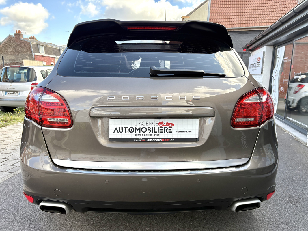 Porsche Cayenne — 5