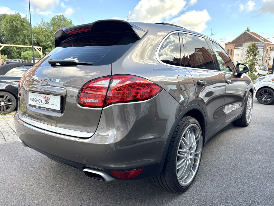 Porsche Cayenne — 6