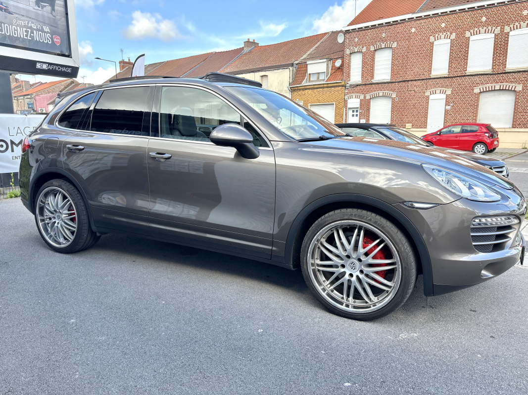 Porsche Cayenne — 7