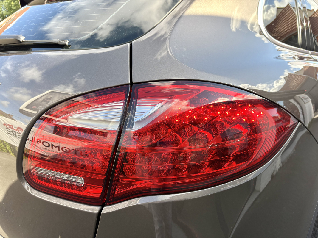 Porsche Cayenne — 40
