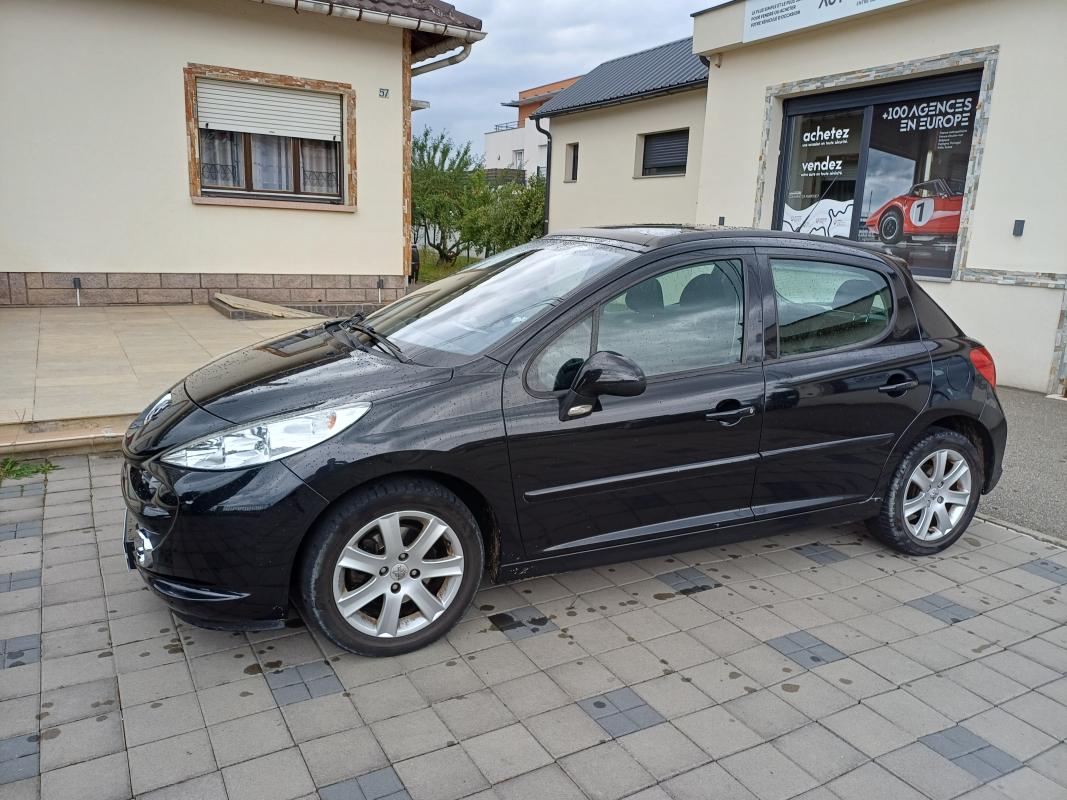 Peugeot 207 — 33