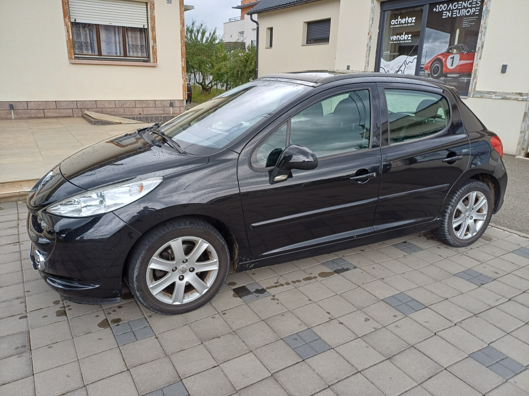 Peugeot 207 — 2