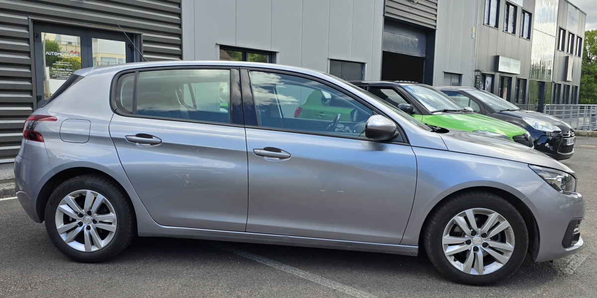 Peugeot 308 — 2