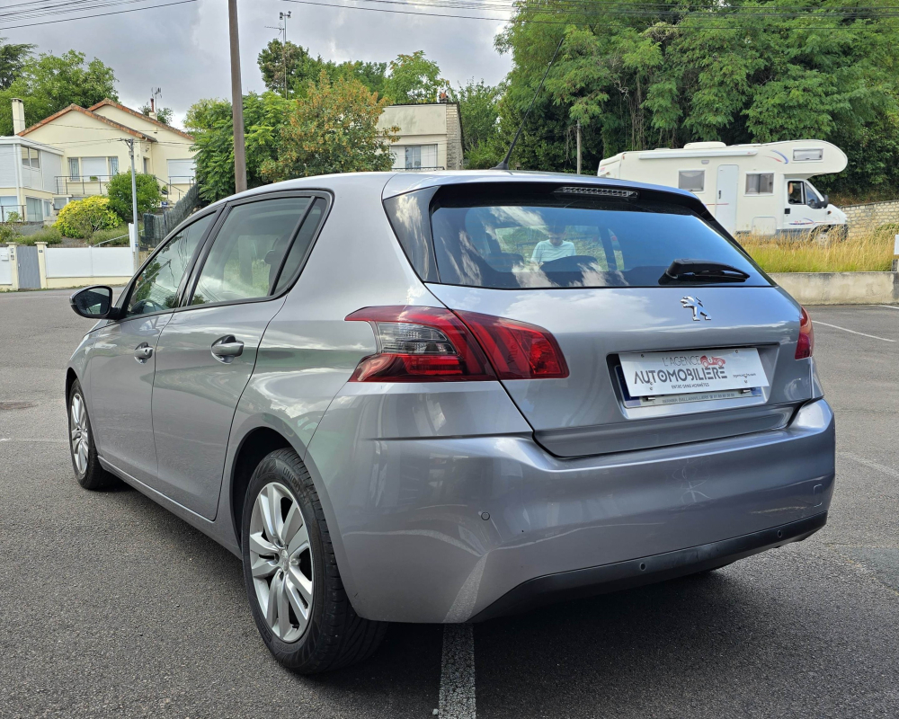 Peugeot 308 — 5