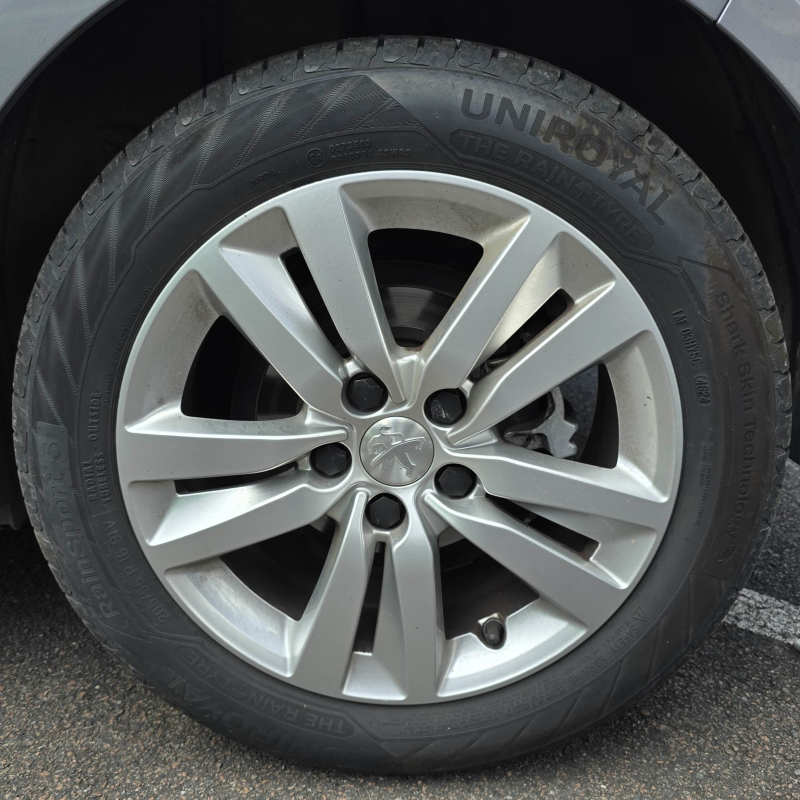 Peugeot 308 — 19
