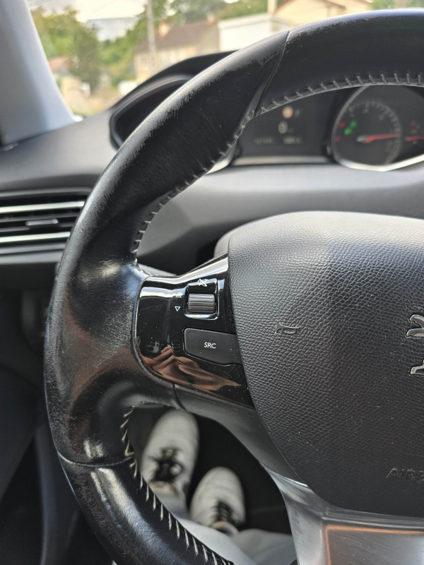 Peugeot 308 — 29