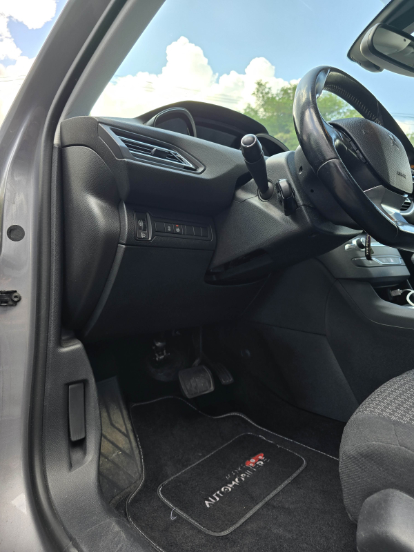 Peugeot 308 — 30