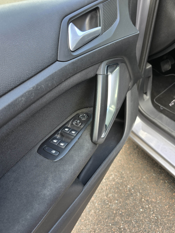 Peugeot 308 — 31