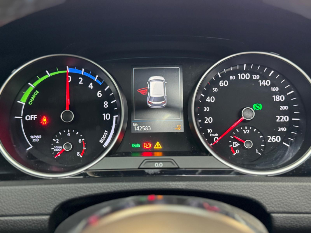 Volkswagen Golf — 15