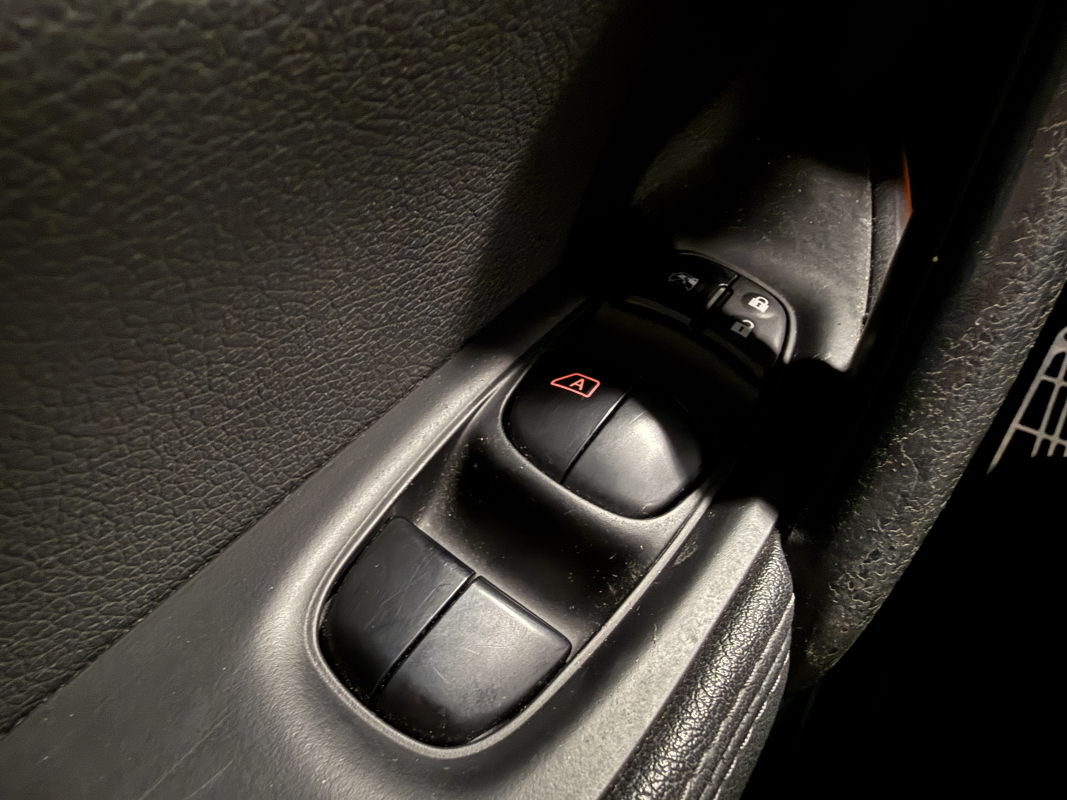 Nissan Qashqai — 24