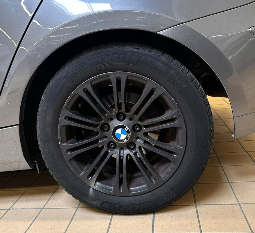 Bmw Série 1 — 23