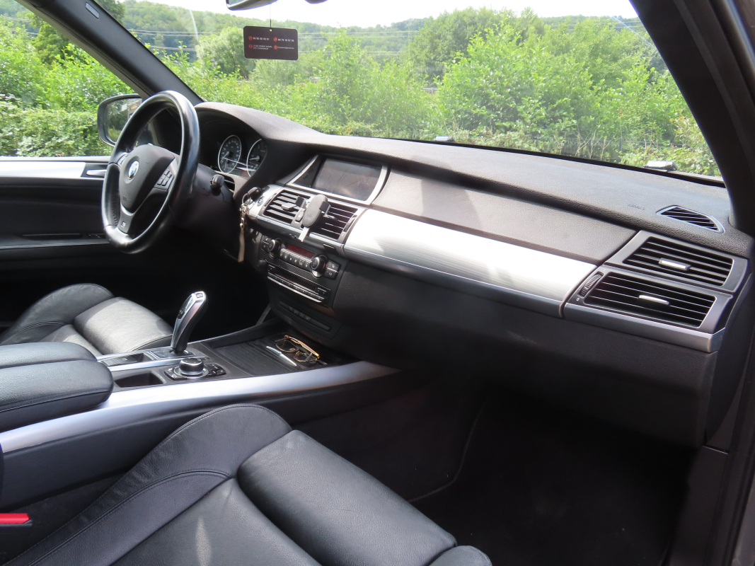 Bmw X5 — 12