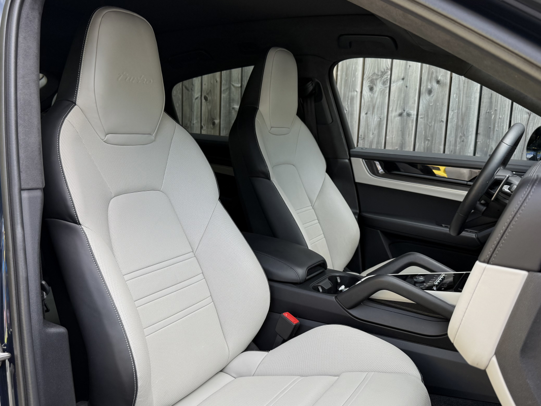 Porsche Cayenne — 9