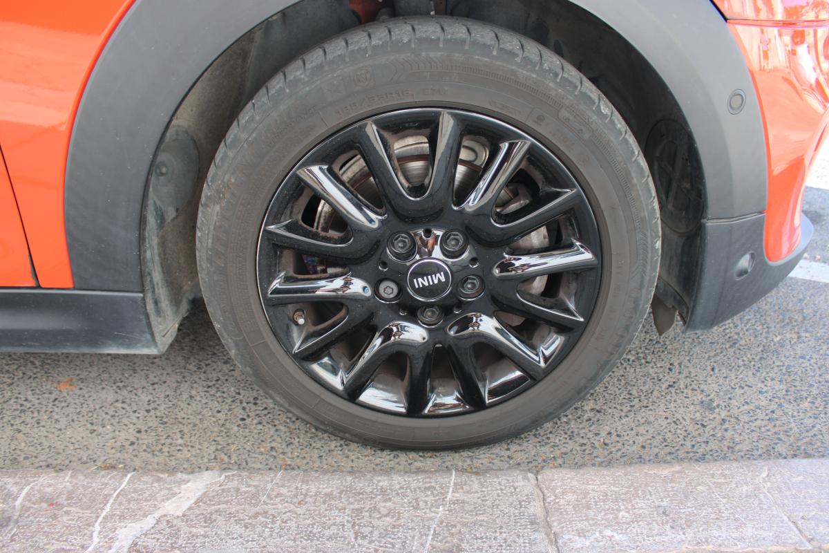 Mini Mini — 23