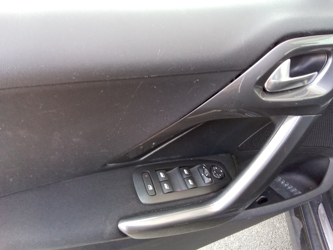 Peugeot 2008 — 22