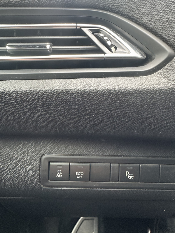 Peugeot 308 — 19