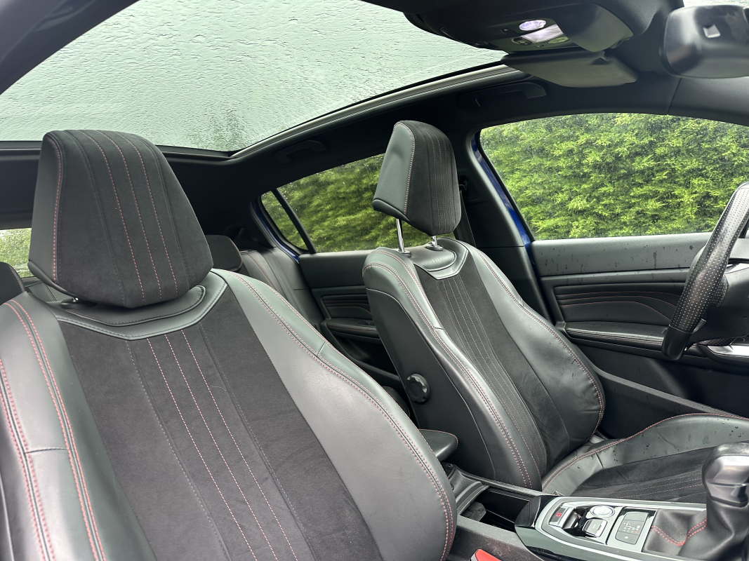 Peugeot 308 — 10