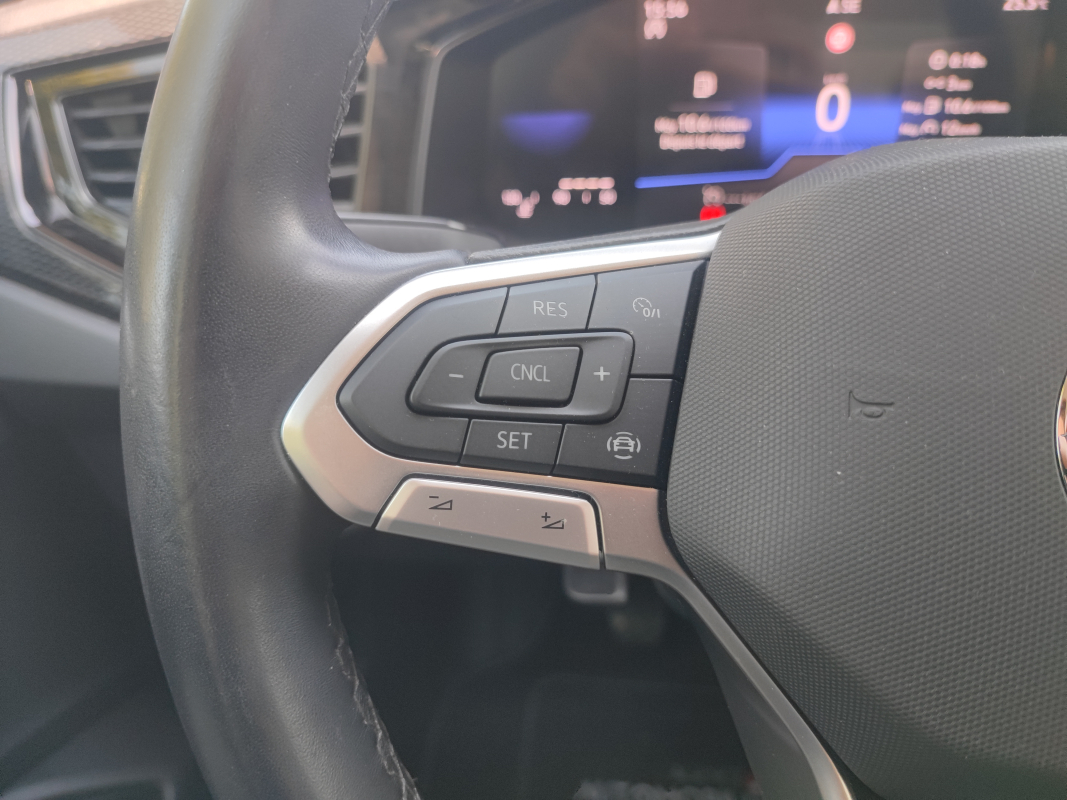 Volkswagen Polo — 27