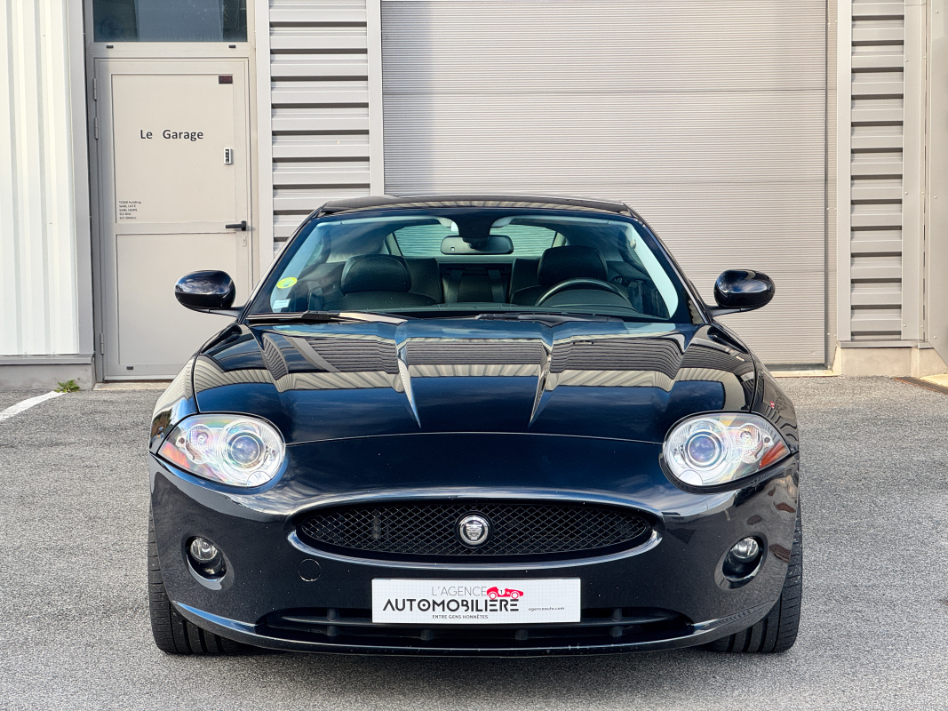 Jaguar XK — 2