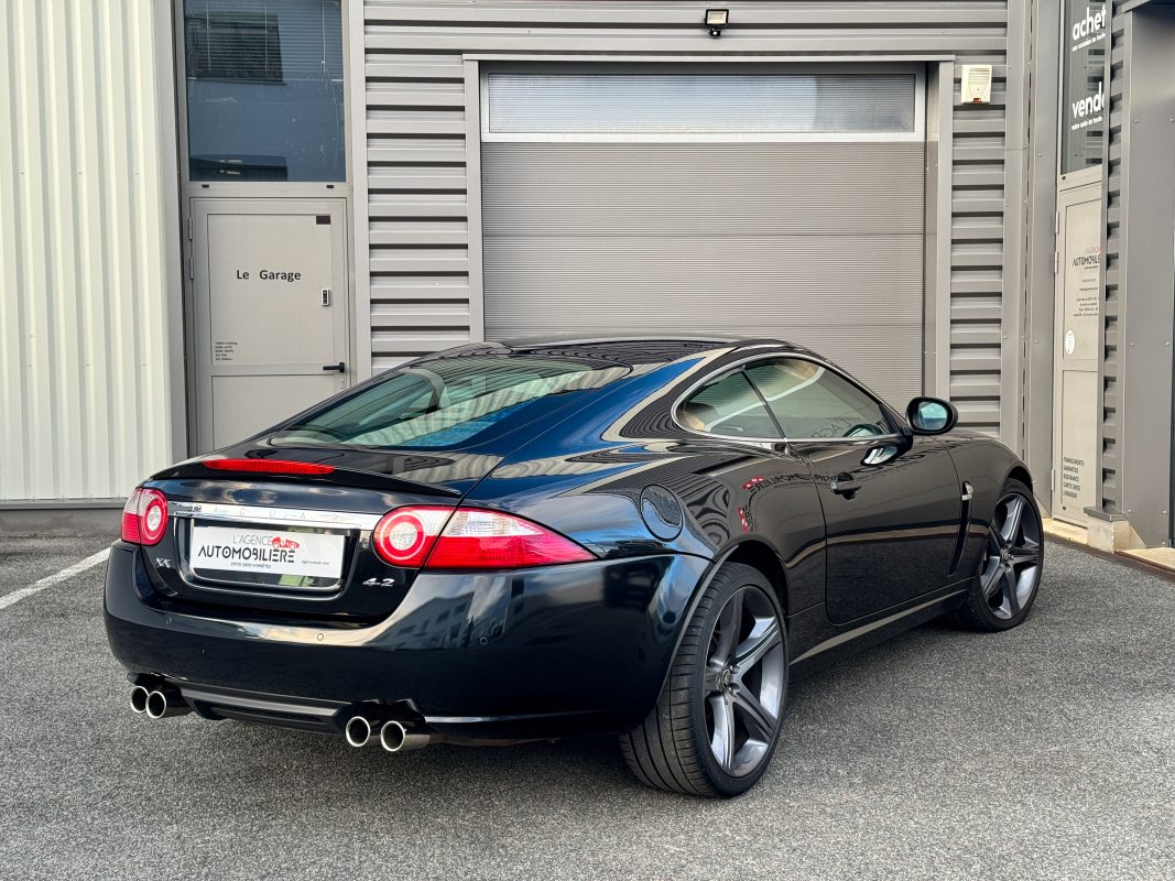 Jaguar XK — 8
