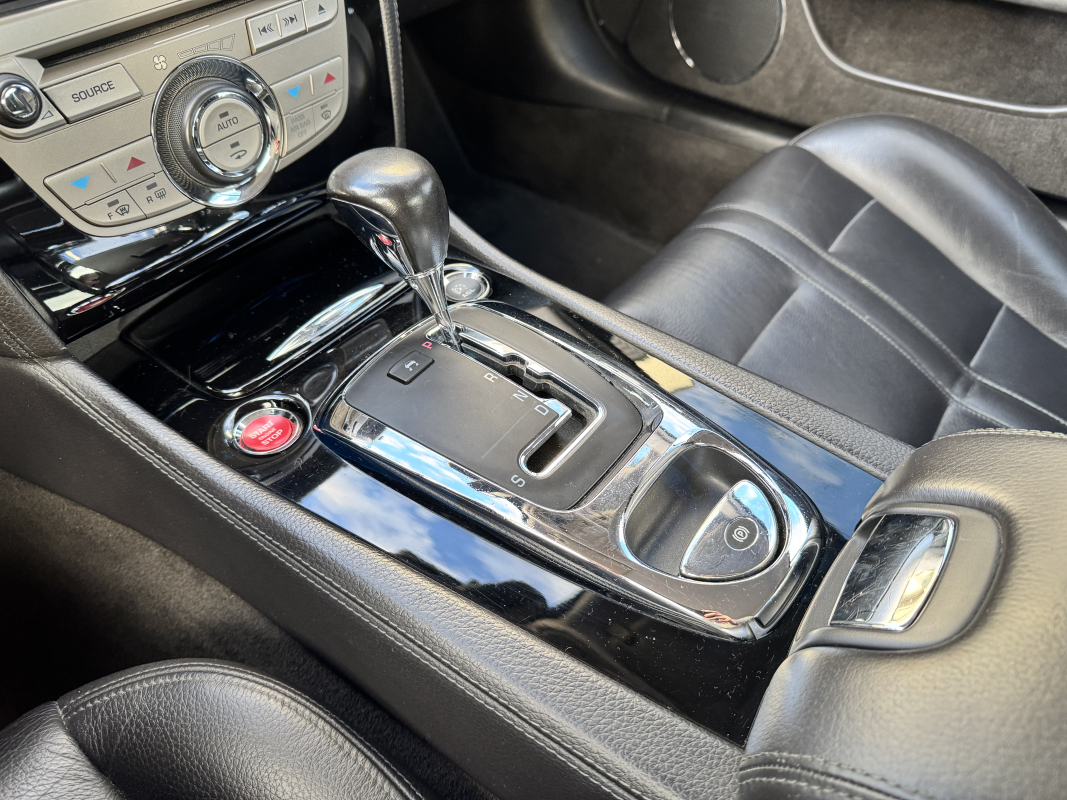 Jaguar XK — 17