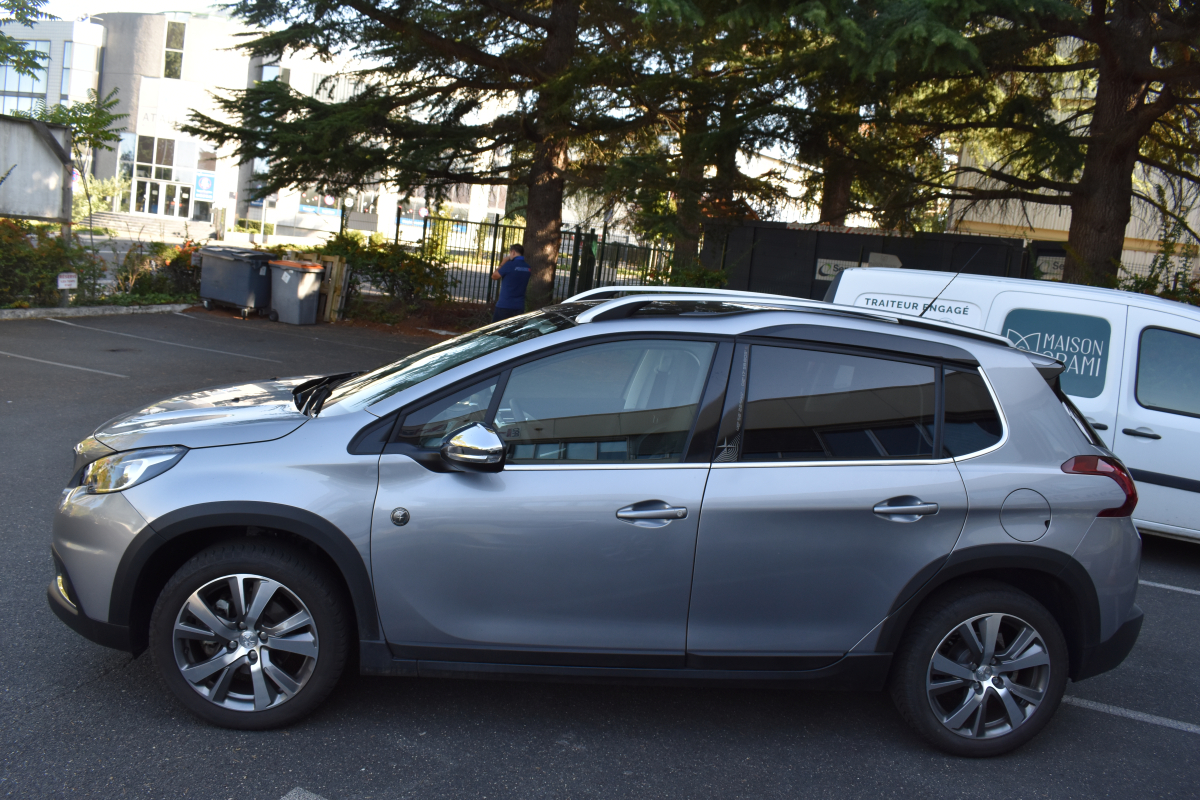 Peugeot 2008 — 4