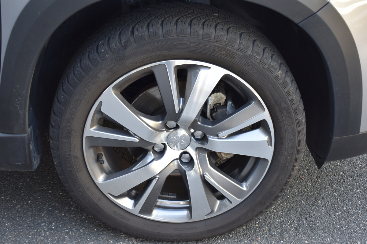 Peugeot 2008 — 24