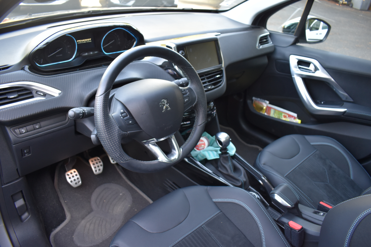 Peugeot 2008 — 10