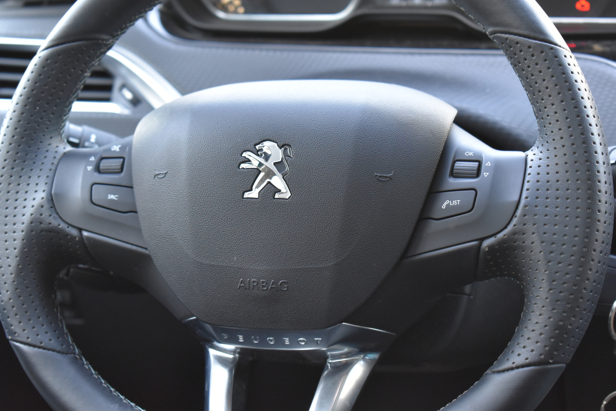 Peugeot 2008 — 13