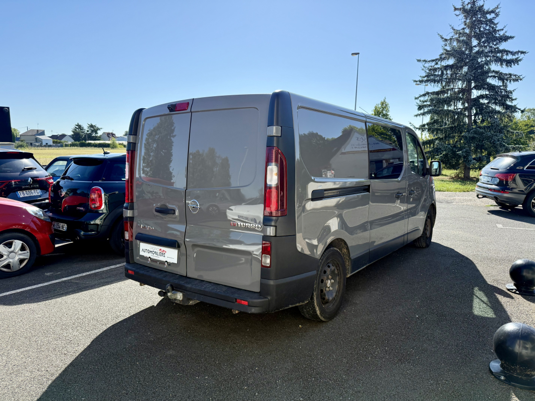 Opel Vivaro — 5