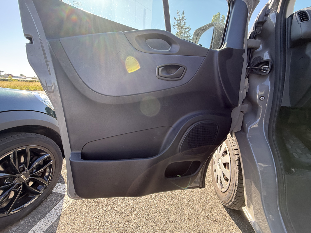 Opel Vivaro — 8