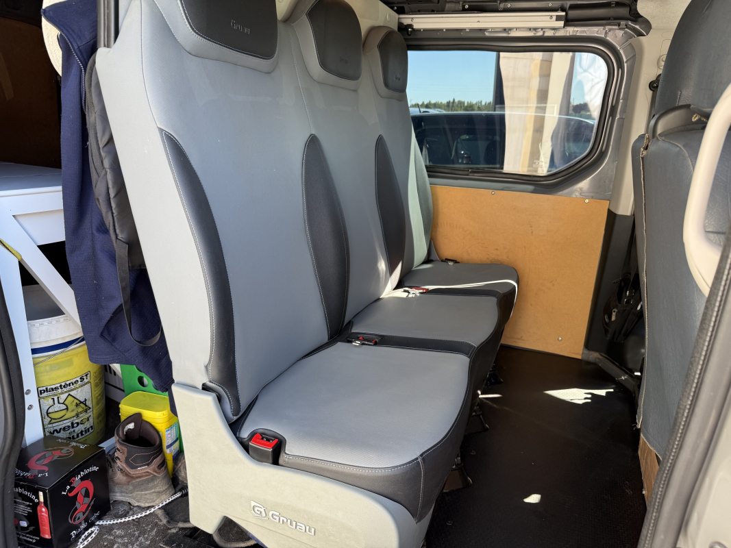 Opel Vivaro — 12