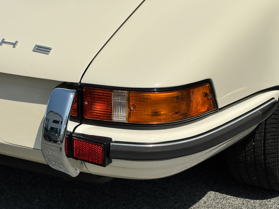 Porsche 911 — 23