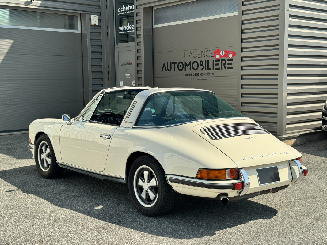 Porsche 911 — 6