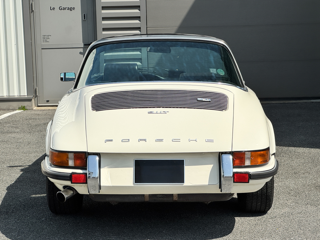 Porsche 911 — 7