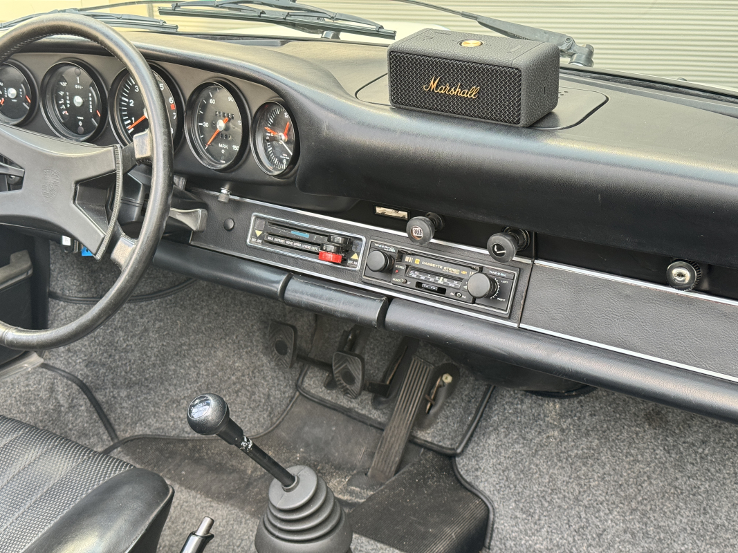 Porsche 911 — 12