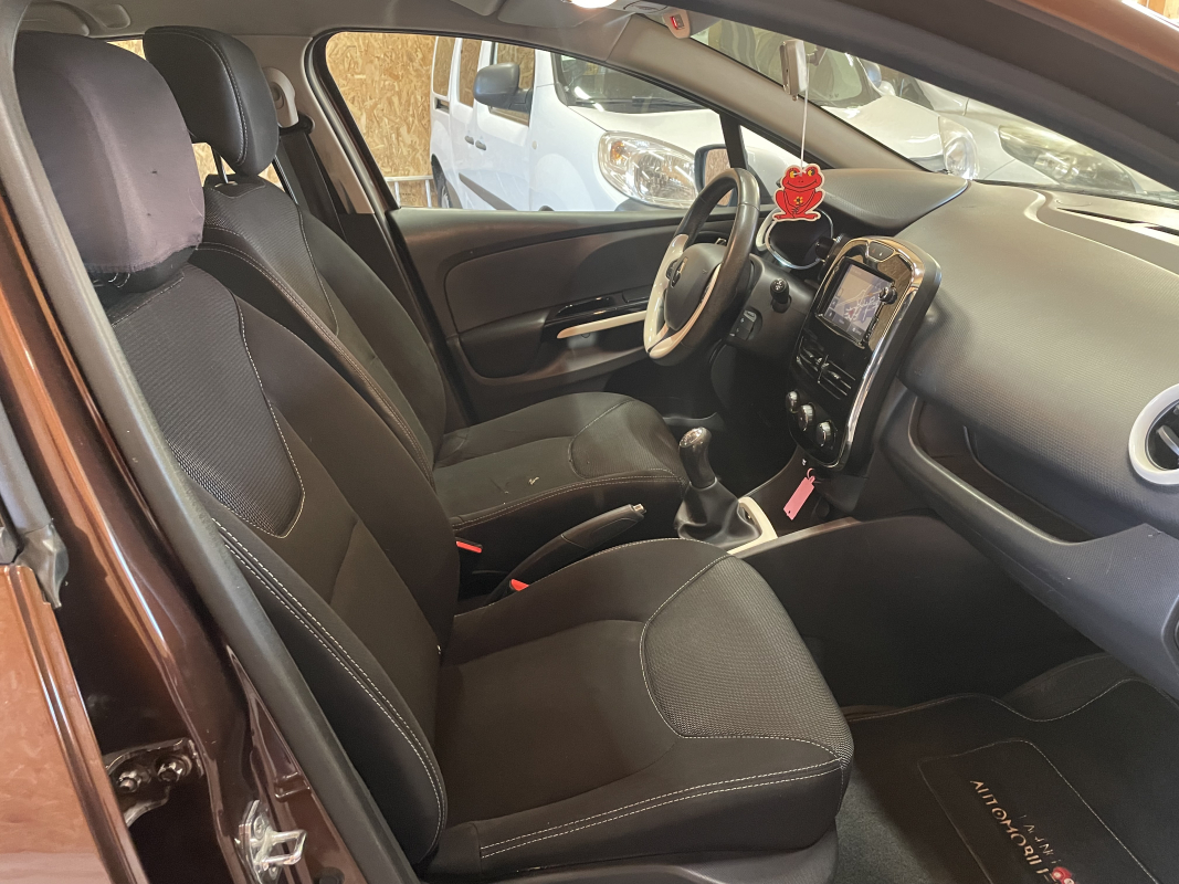 Renault Clio — 9