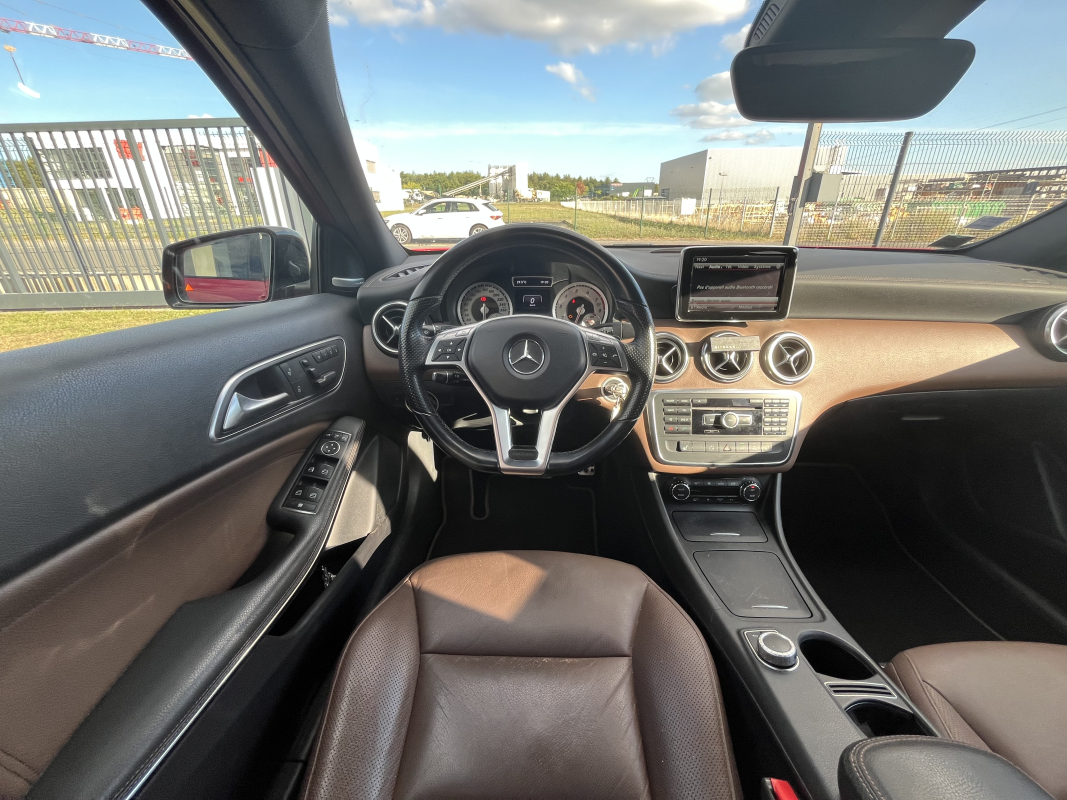 Mercedes Classe A — 16