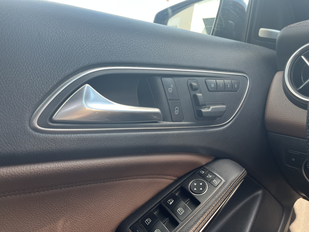 Mercedes Classe A — 28