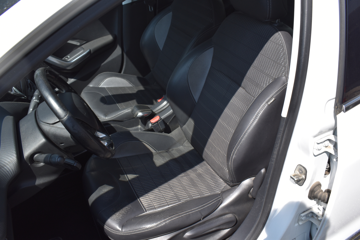 Peugeot 2008 — 11