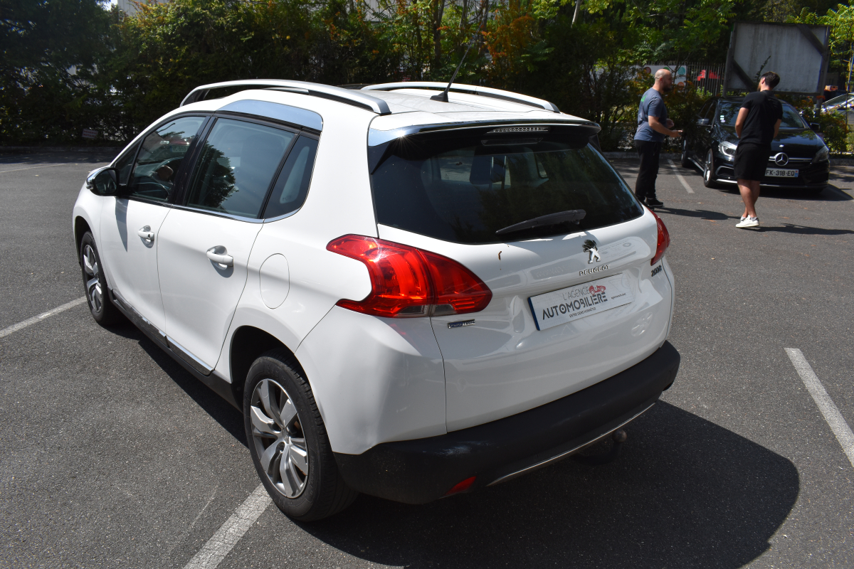 Peugeot 2008 — 5