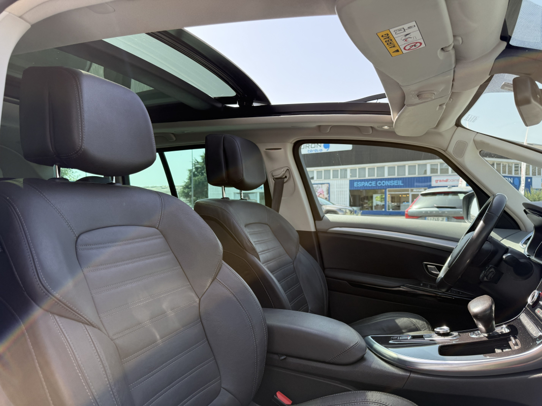 Renault Espace — 12