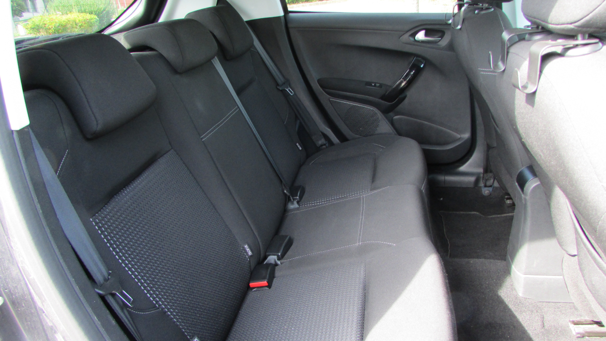 Peugeot 208 — 22
