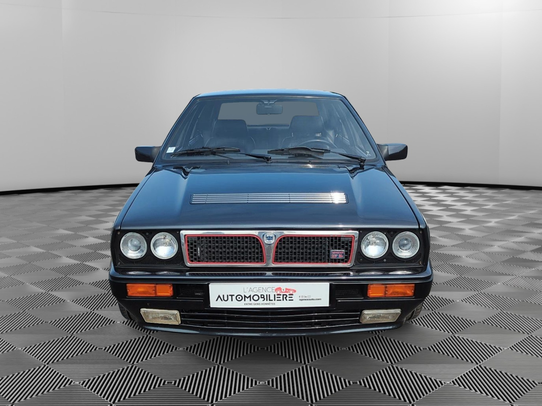 Lancia Delta — 2