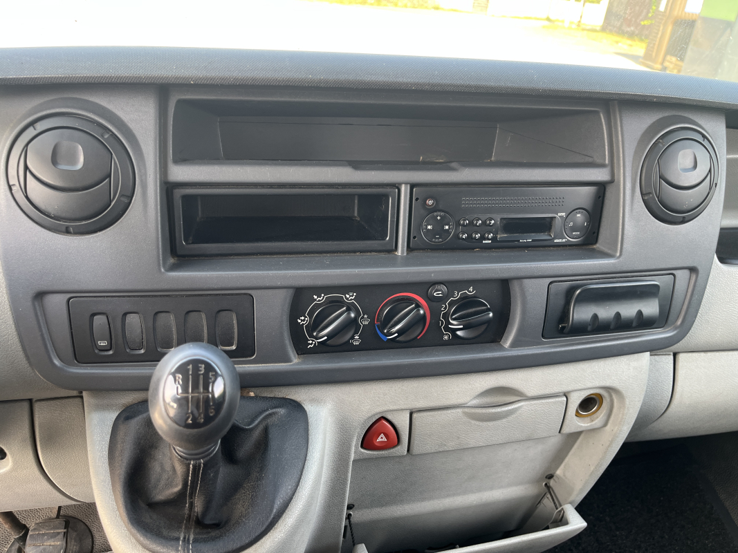 Renault Master — 15